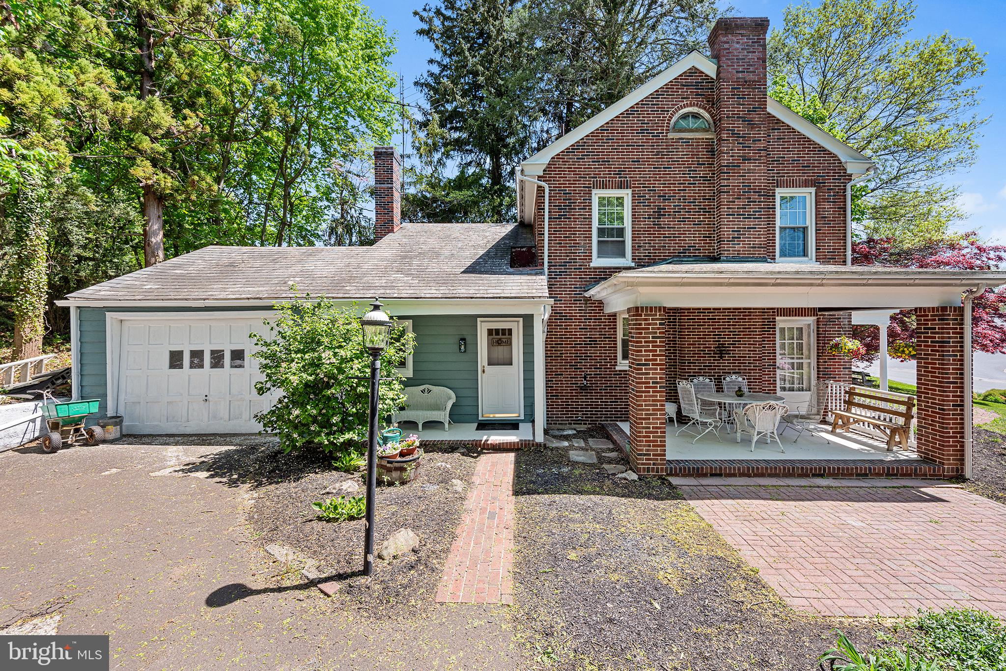 383 W PHILADELPHIA AVENUE