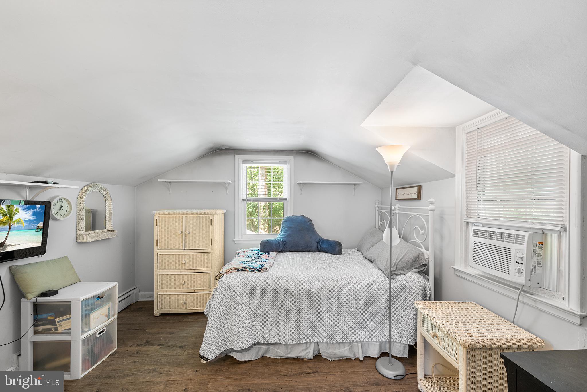 383 W PHILADELPHIA AVENUE