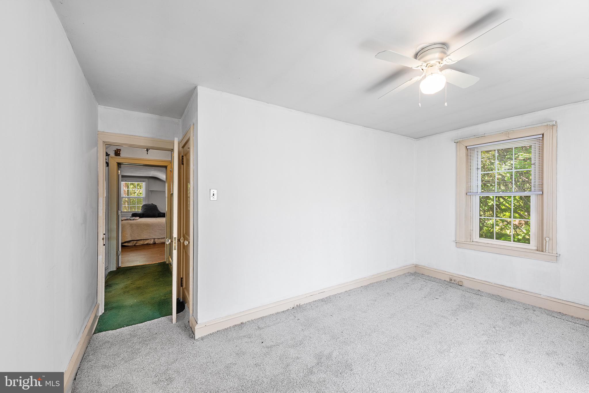 383 W PHILADELPHIA AVENUE