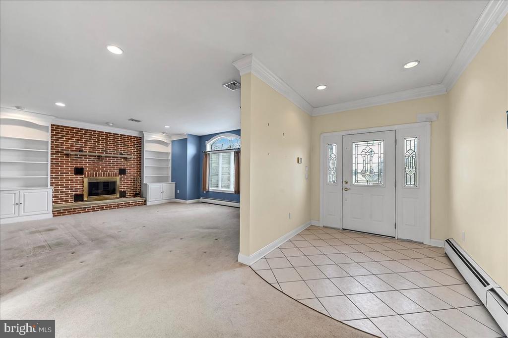 26 SAPPHIRE LANE
