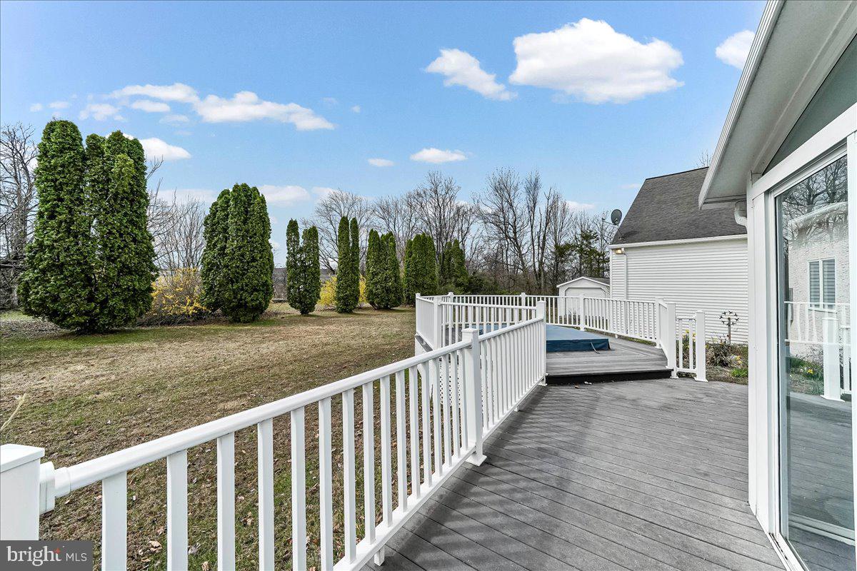 26 SAPPHIRE LANE