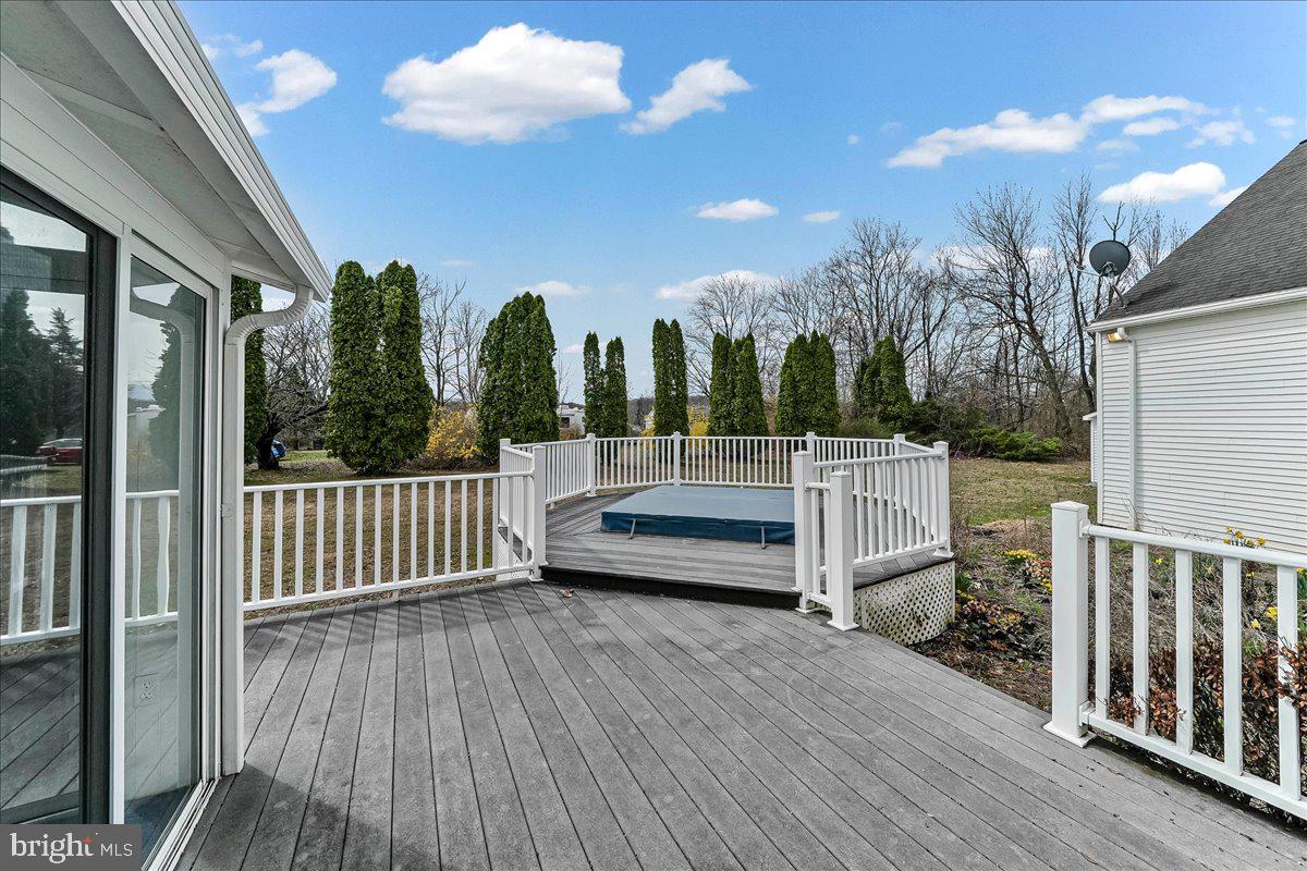 26 SAPPHIRE LANE