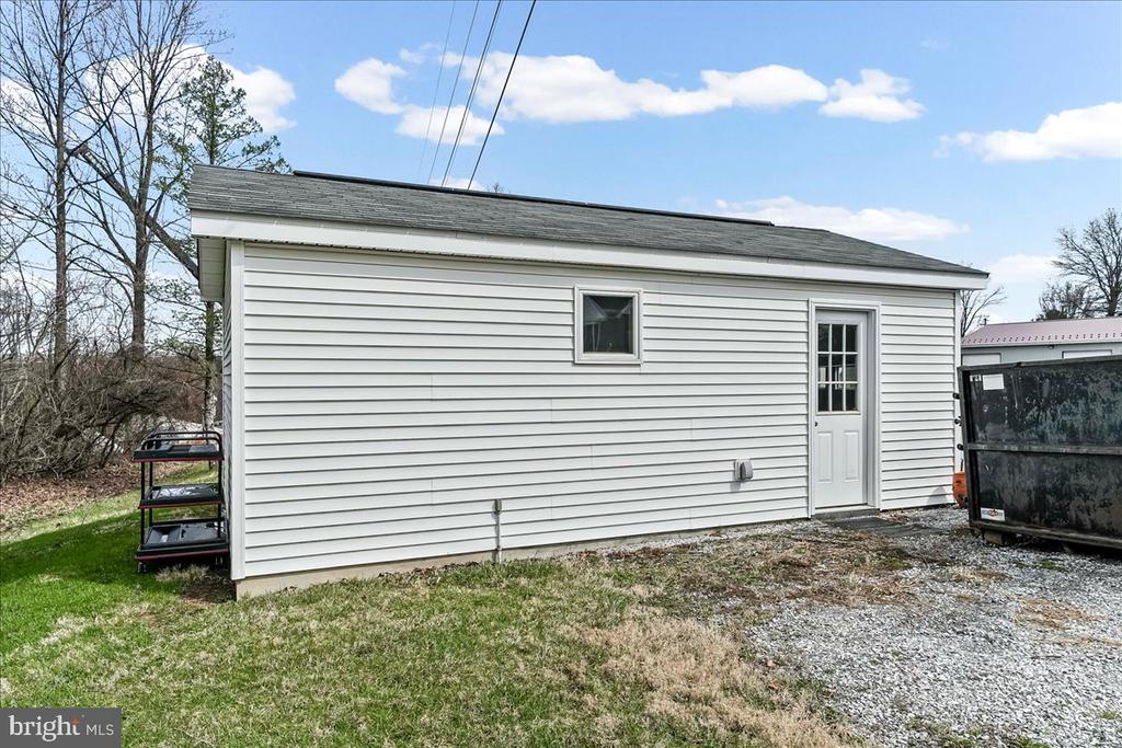26 SAPPHIRE LANE