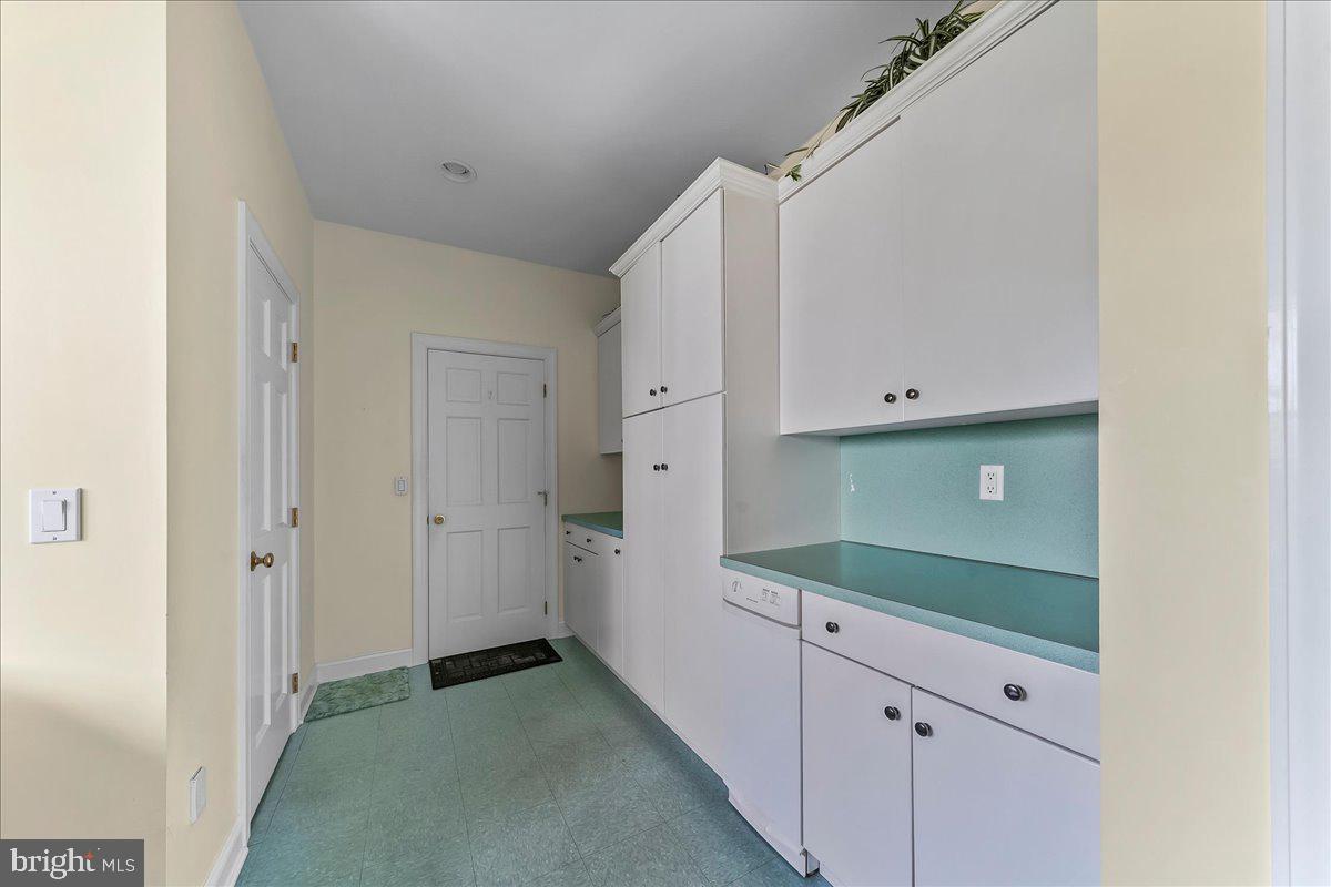 26 SAPPHIRE LANE
