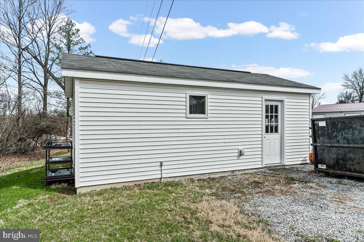 26 SAPPHIRE LANE