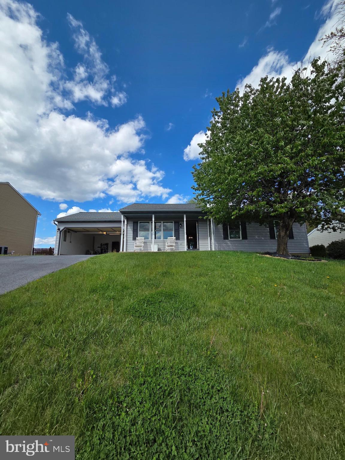 272 HOPE DRIVE