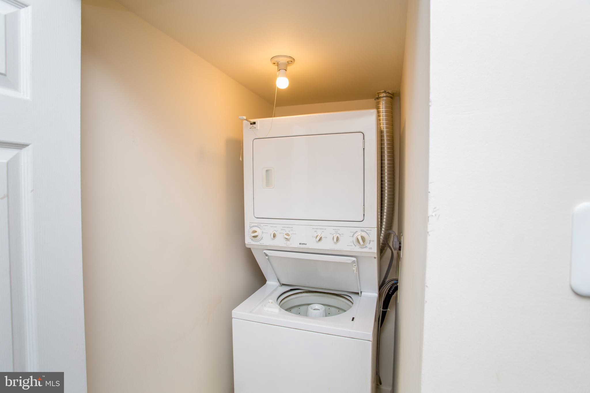 2401 GREENSWARD N A7