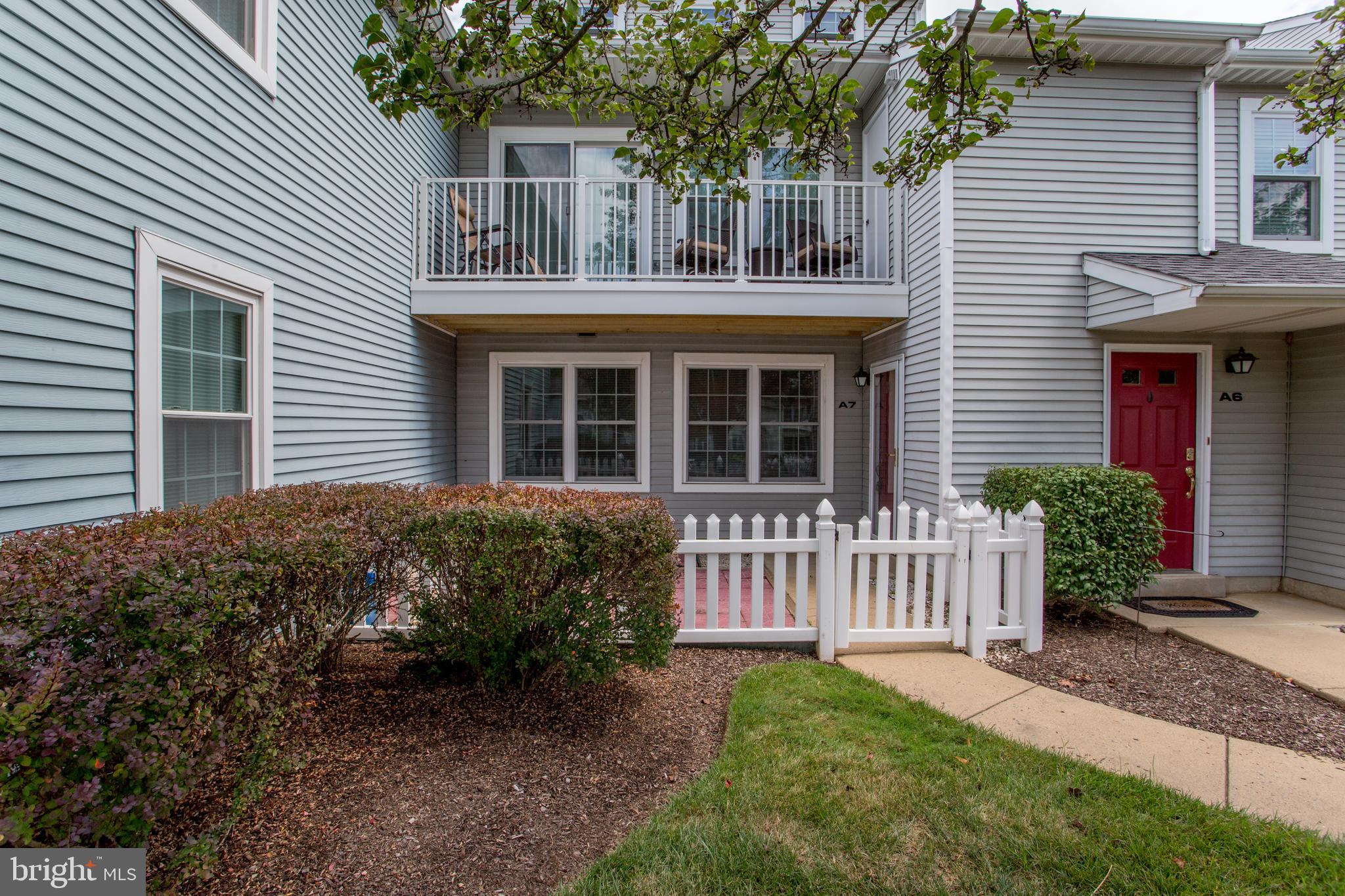 2401 GREENSWARD N A7