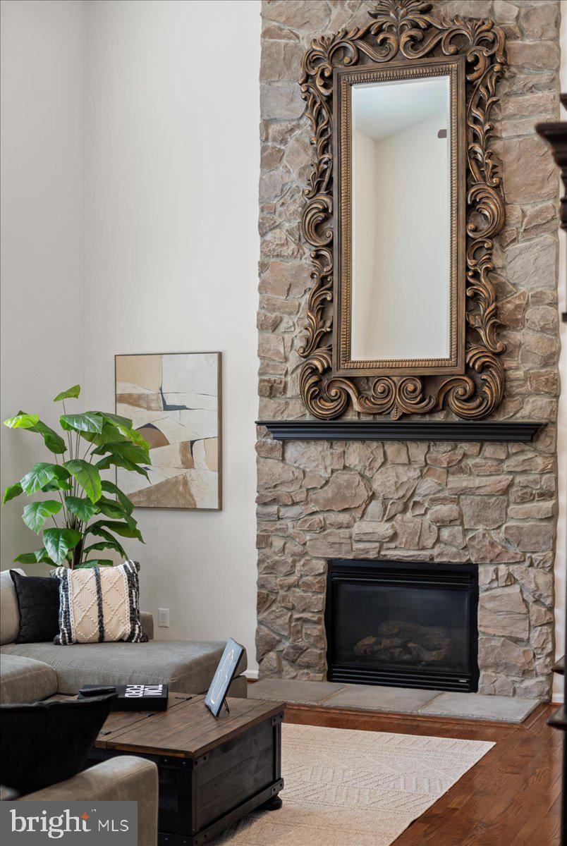 107 COACHLIGHT CIRCLE