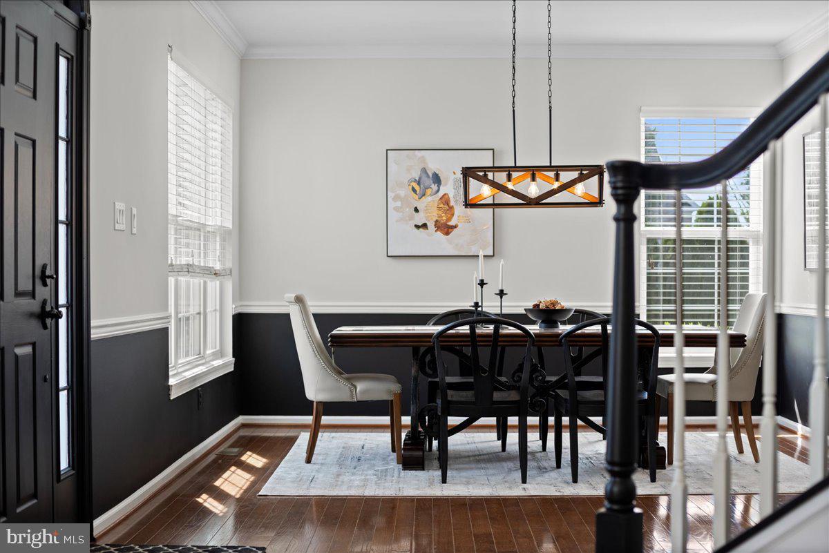 107 COACHLIGHT CIRCLE