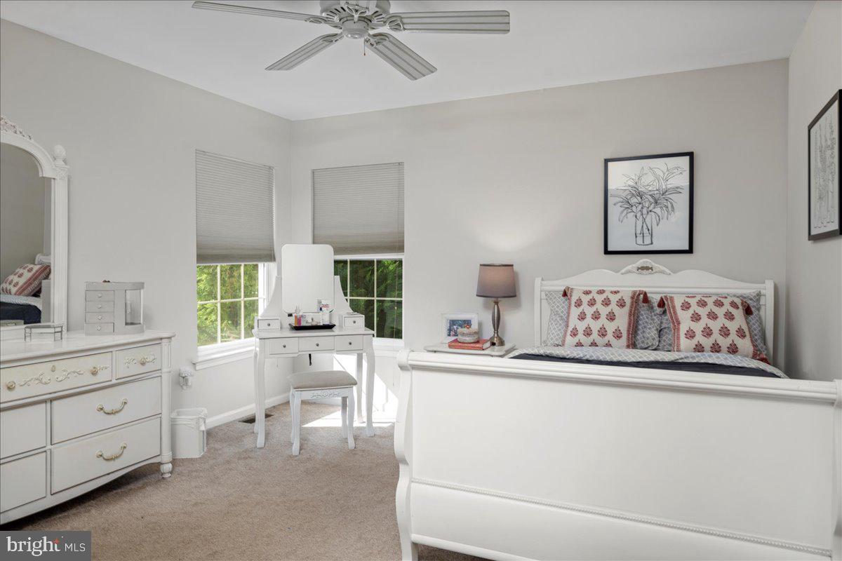 107 COACHLIGHT CIRCLE