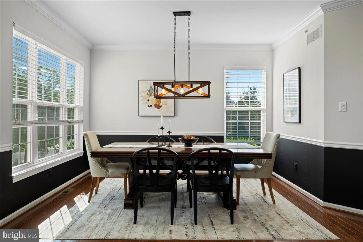 107 COACHLIGHT CIRCLE