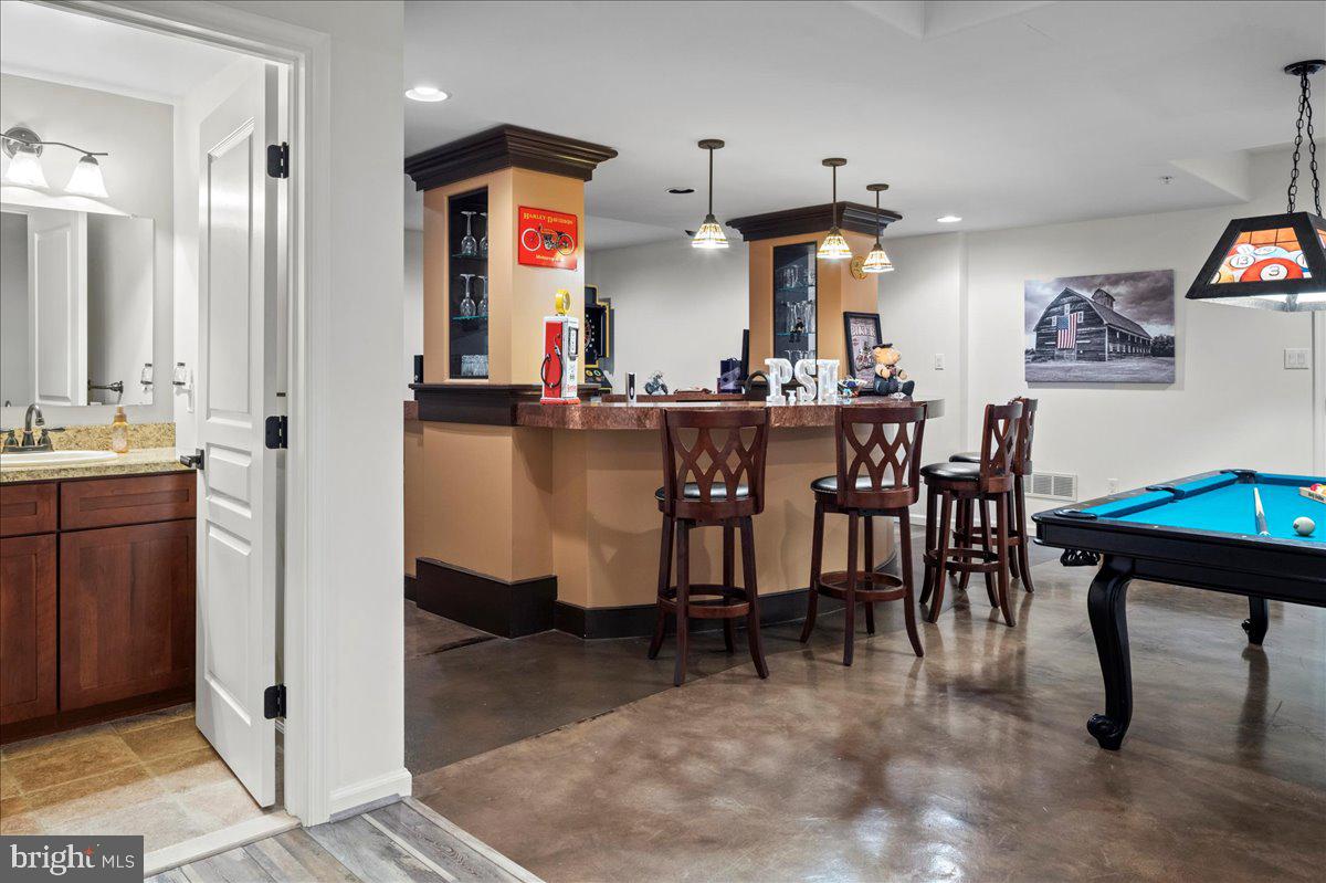 107 COACHLIGHT CIRCLE