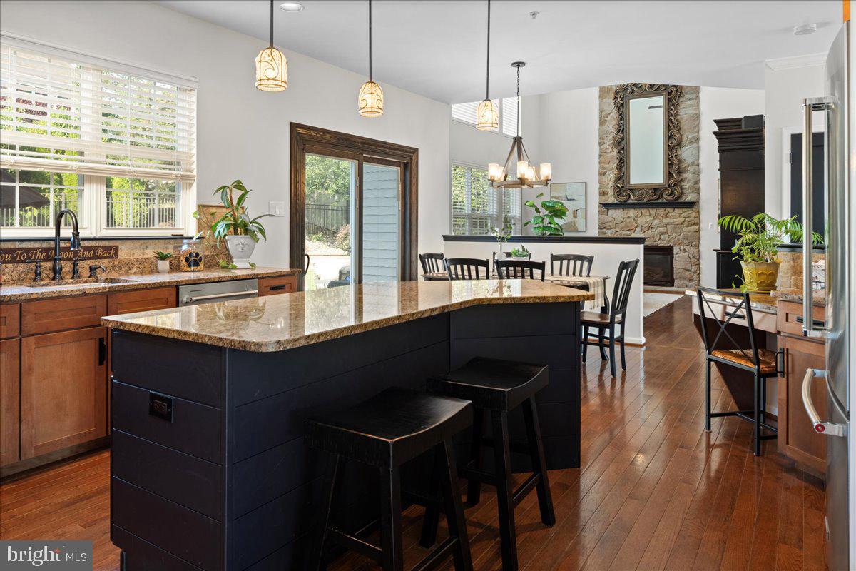 107 COACHLIGHT CIRCLE