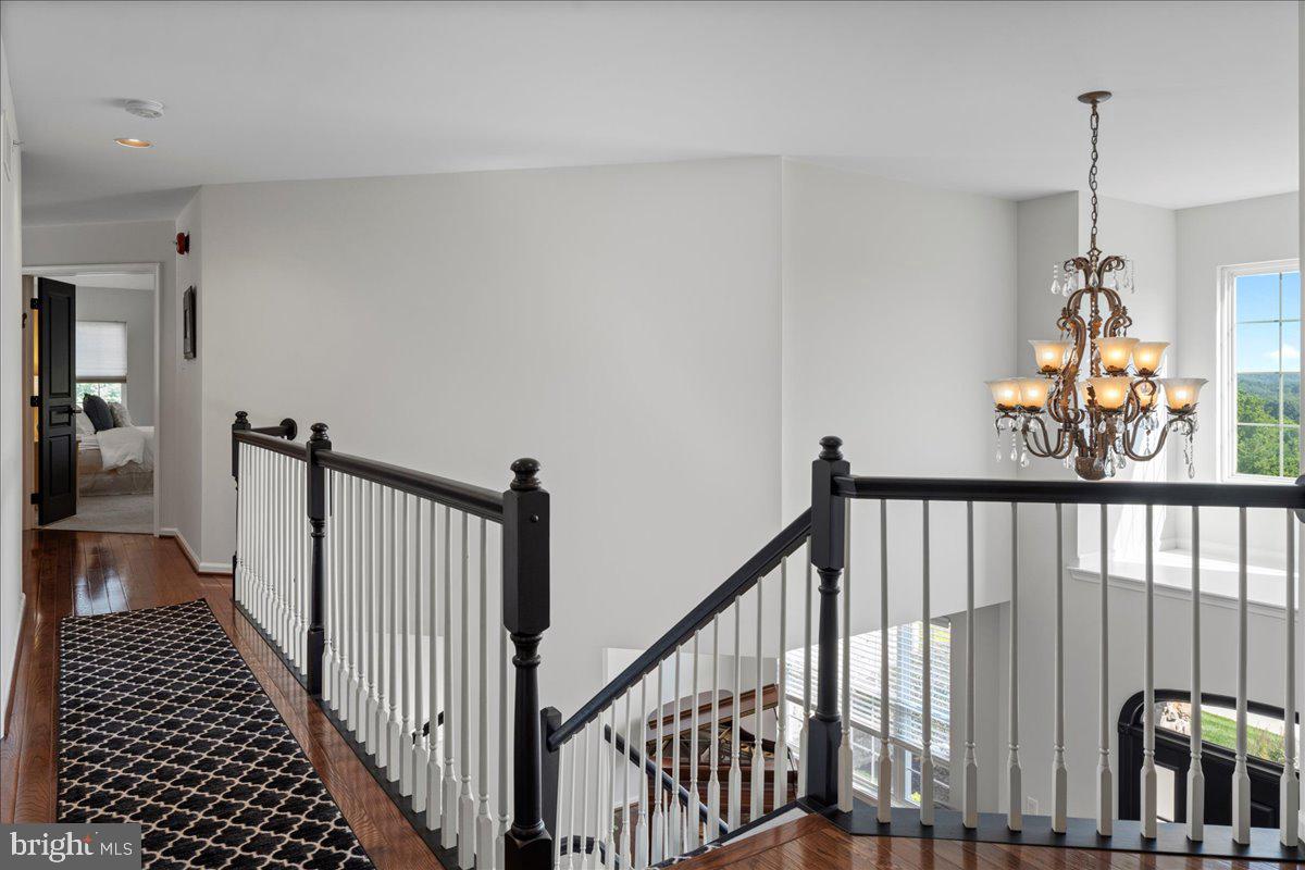 107 COACHLIGHT CIRCLE