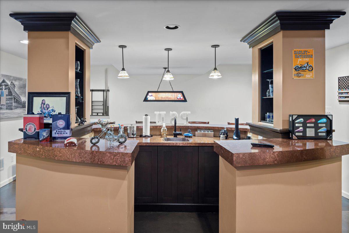 107 COACHLIGHT CIRCLE