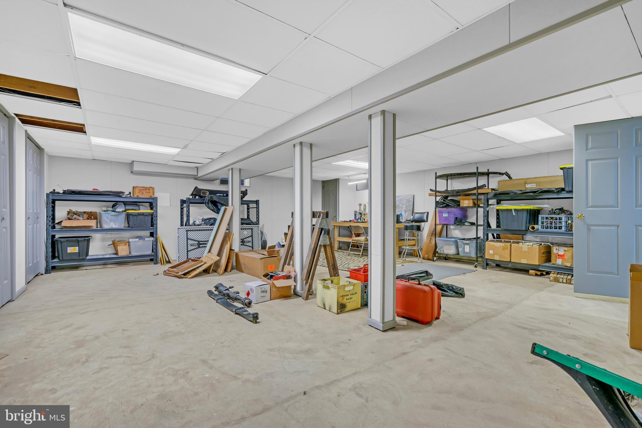 581 NOTTINGHAM DRIVE