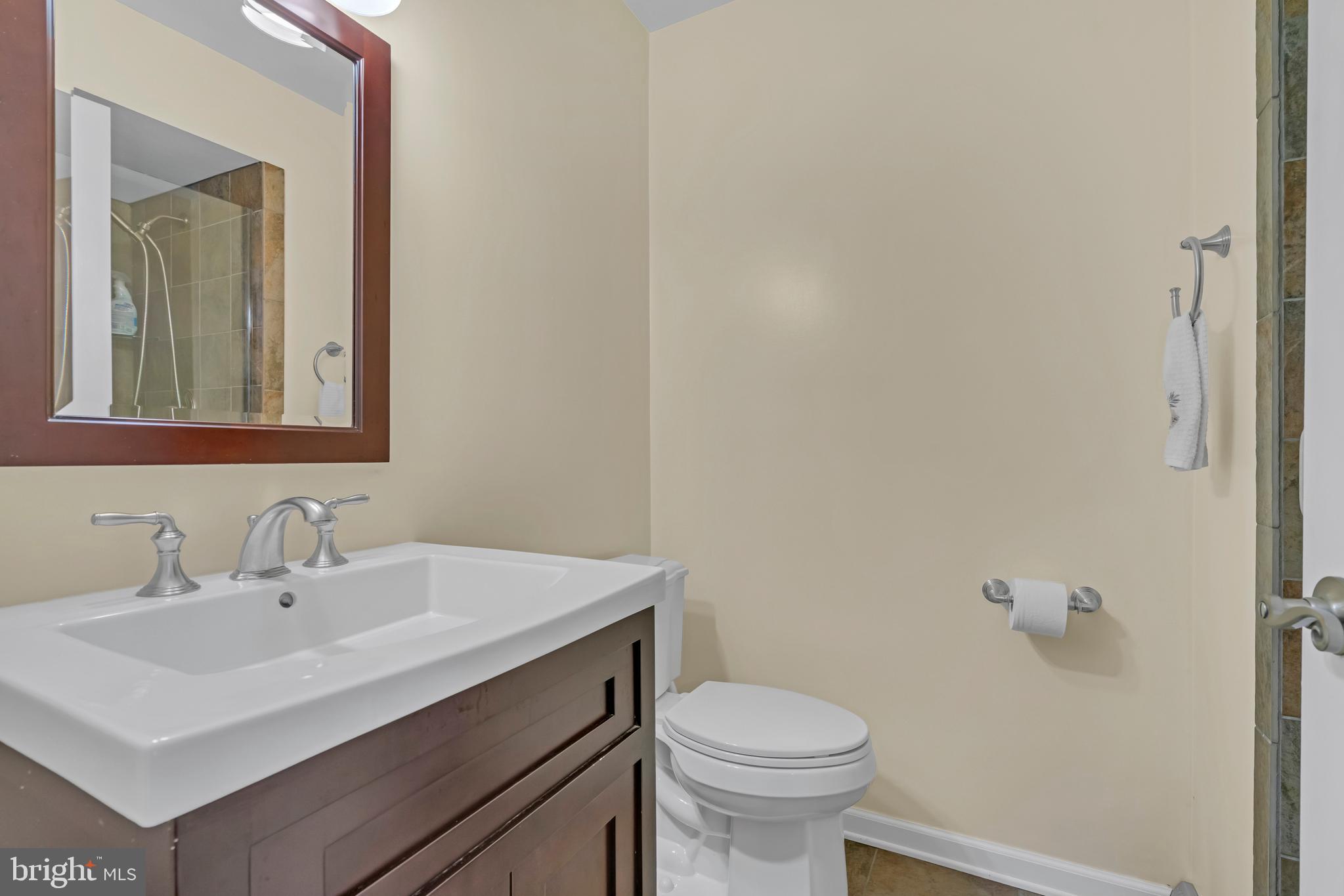 581 NOTTINGHAM DRIVE