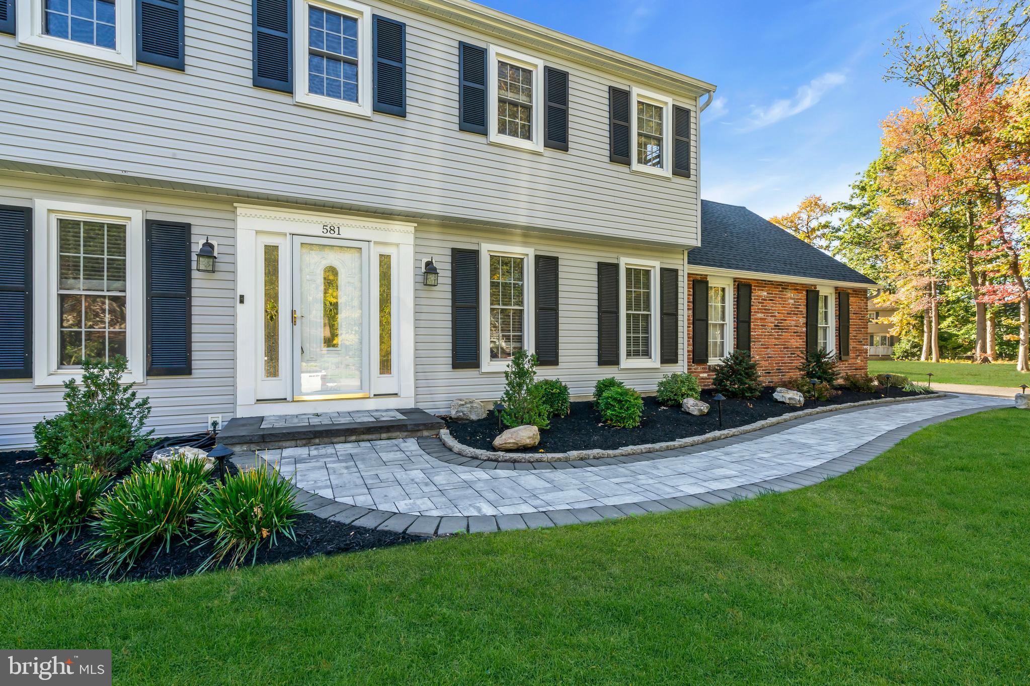 581 NOTTINGHAM DRIVE