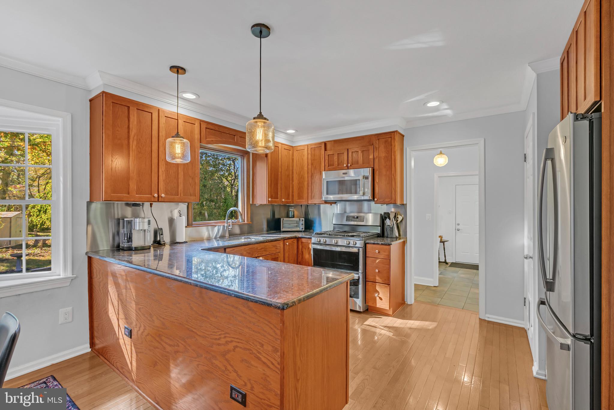 581 NOTTINGHAM DRIVE