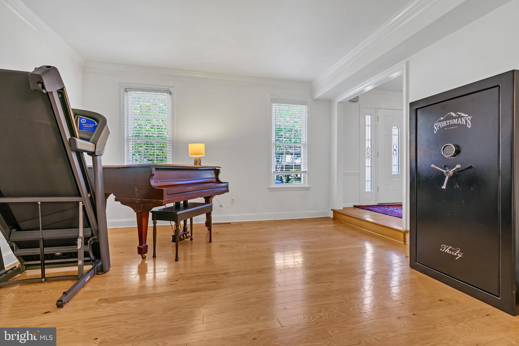 581 NOTTINGHAM DRIVE