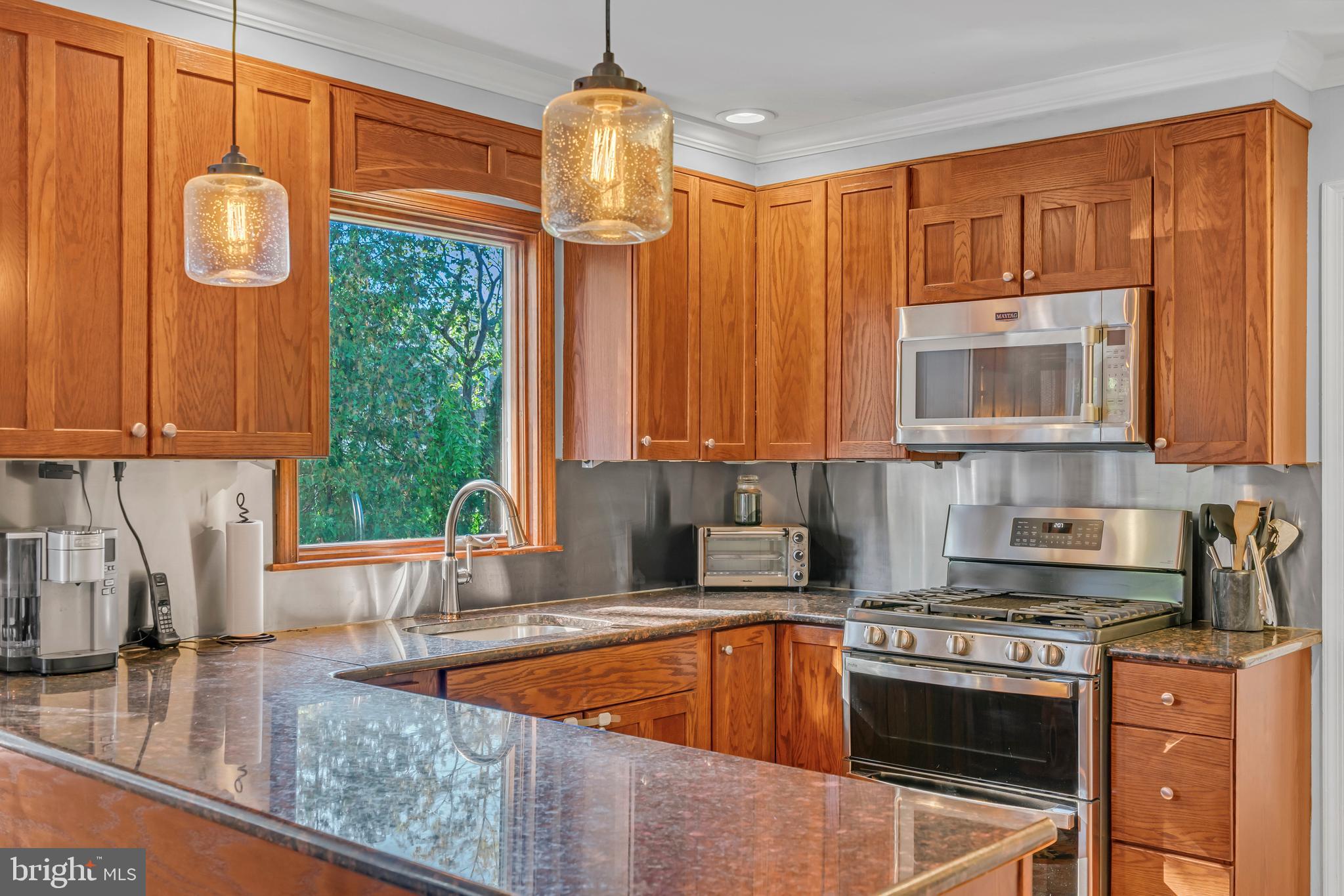 581 NOTTINGHAM DRIVE