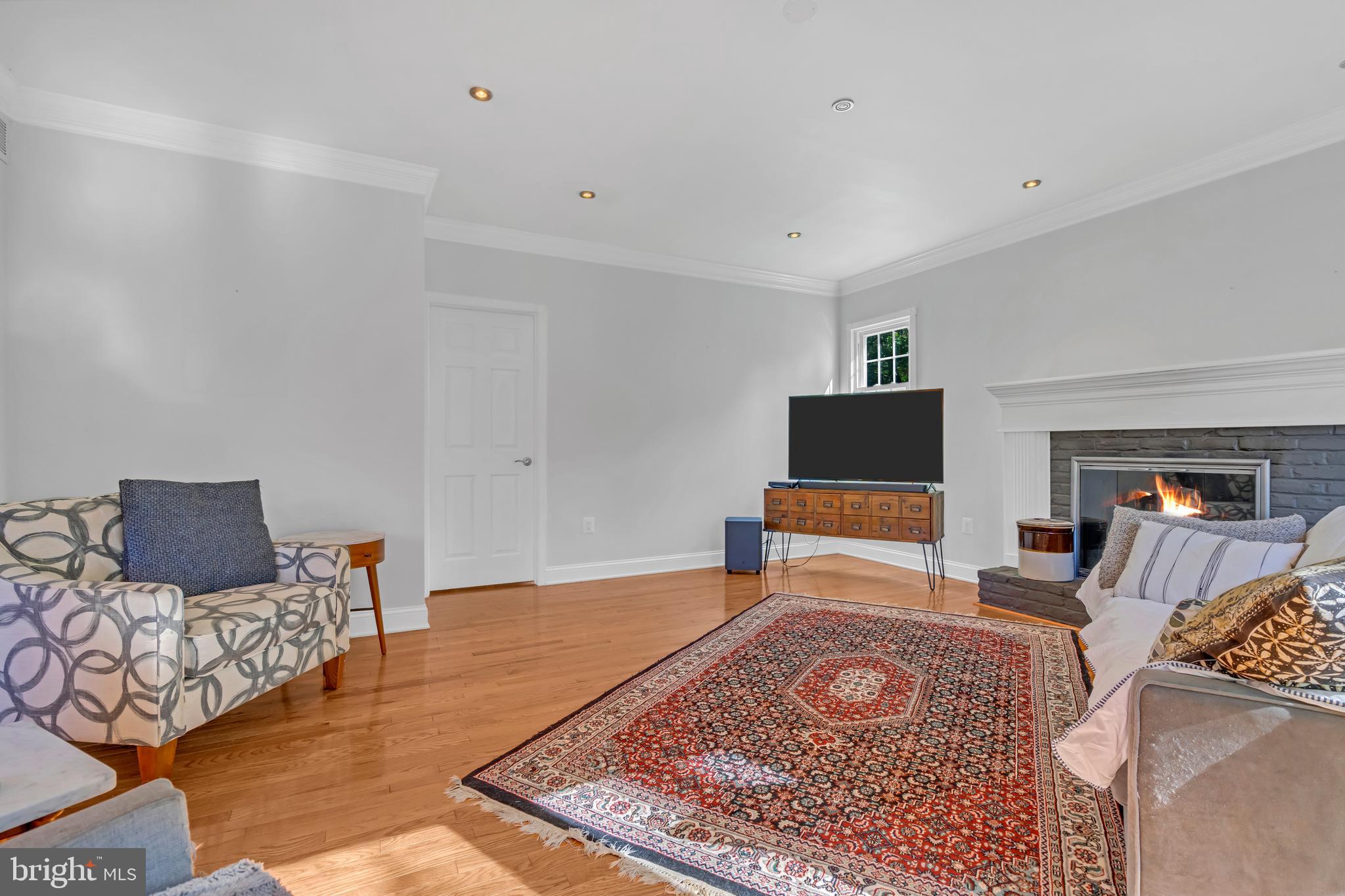 581 NOTTINGHAM DRIVE