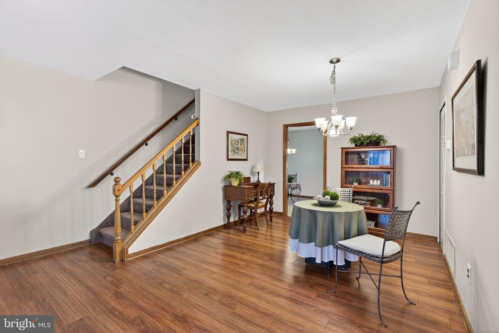 1398 ARUNDEL WAY