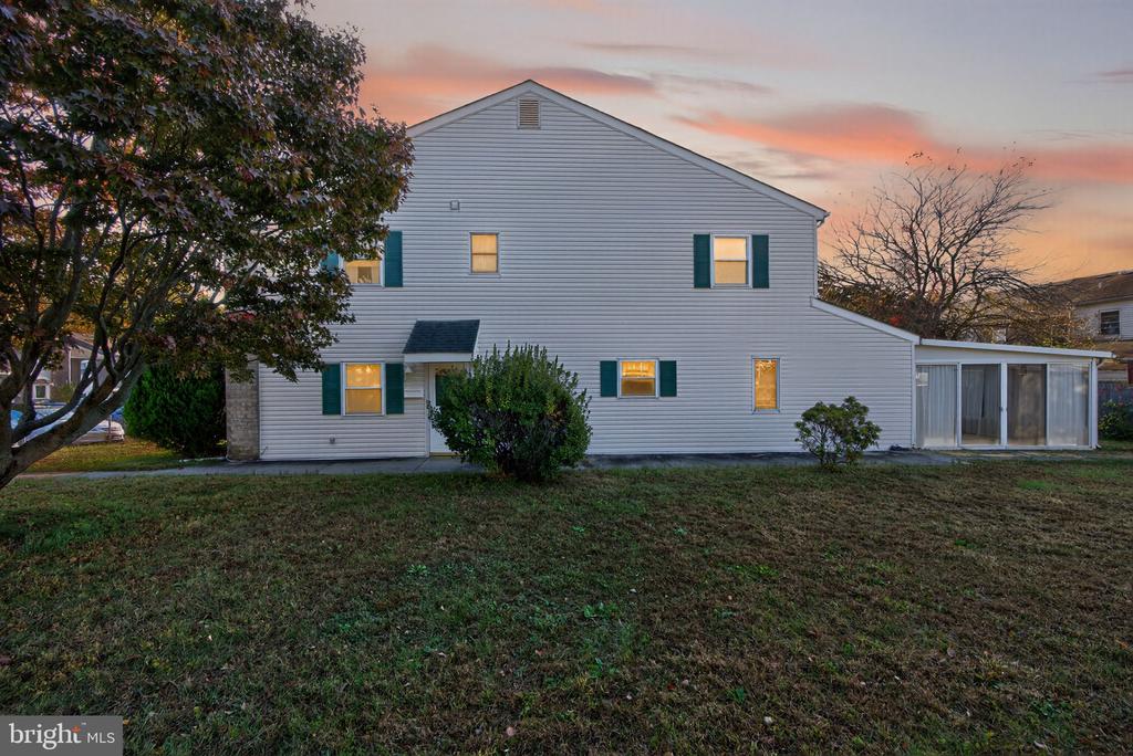 1398 ARUNDEL WAY