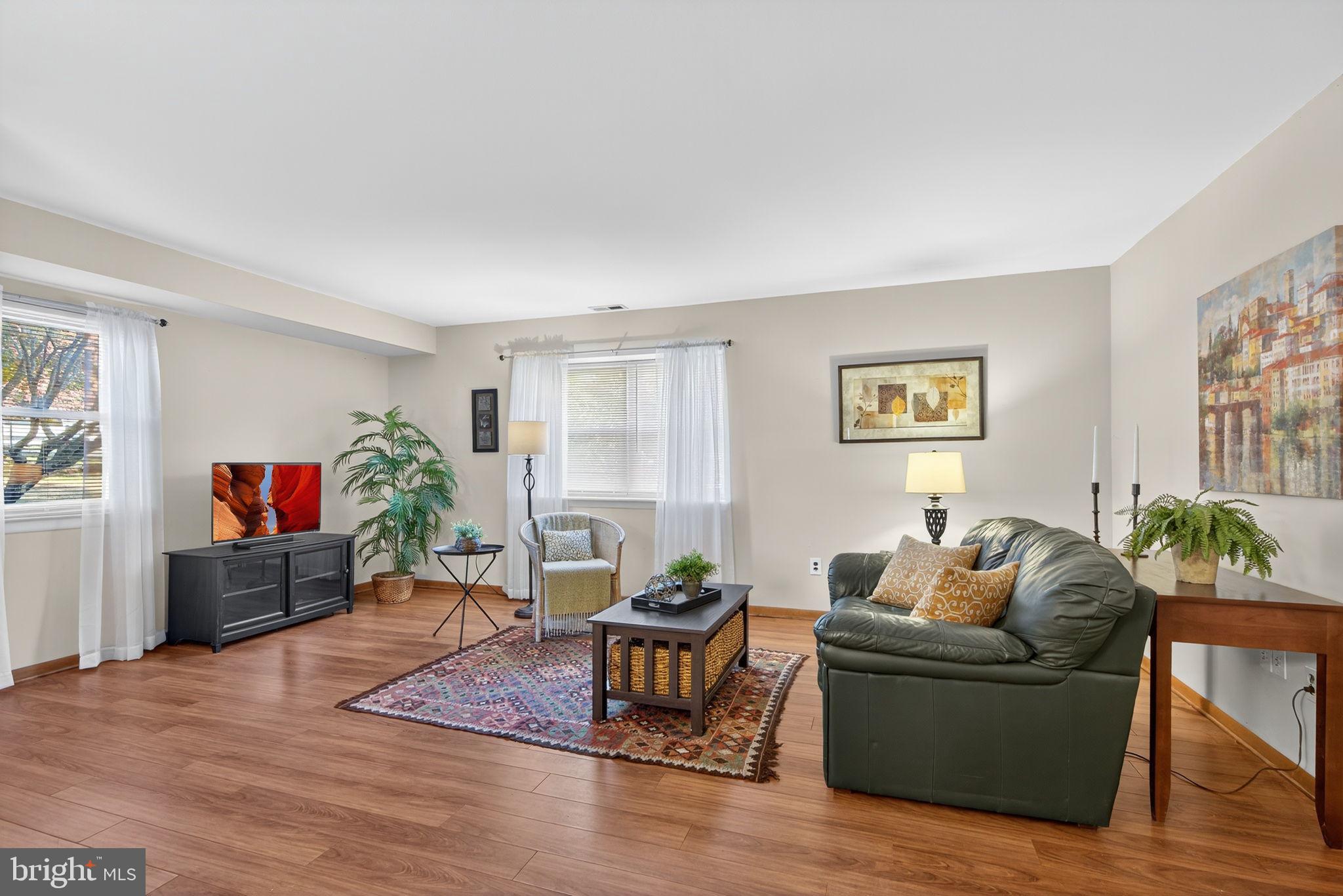 1398 ARUNDEL WAY