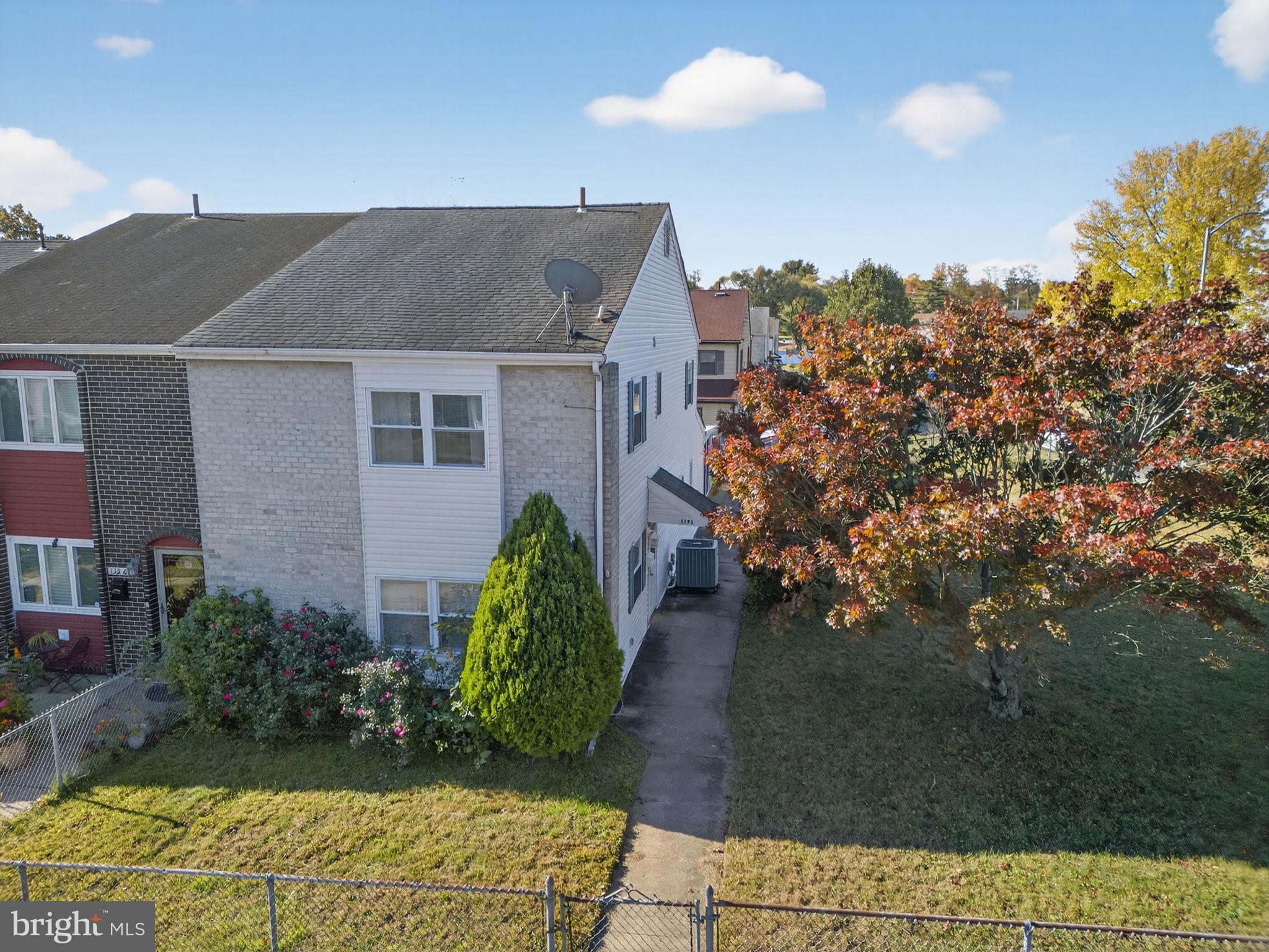 1398 ARUNDEL WAY