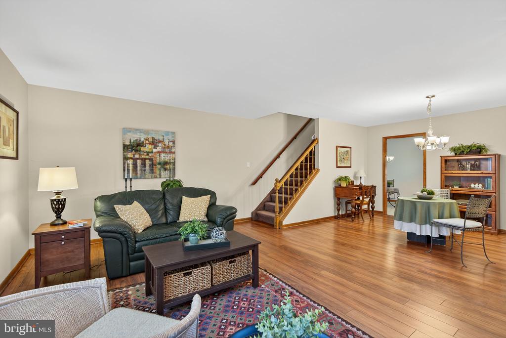 1398 ARUNDEL WAY