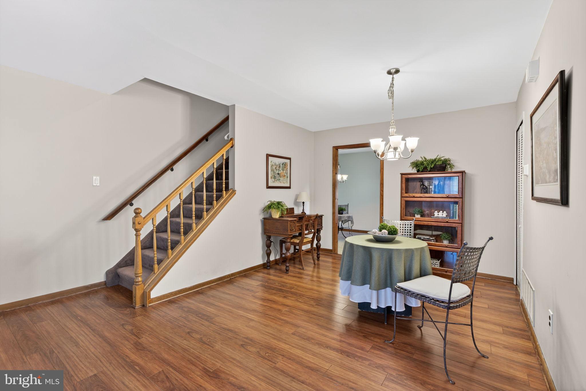 1398 ARUNDEL WAY