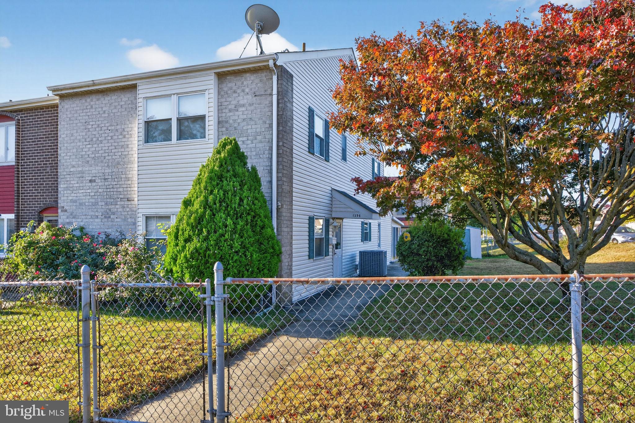 1398 ARUNDEL WAY