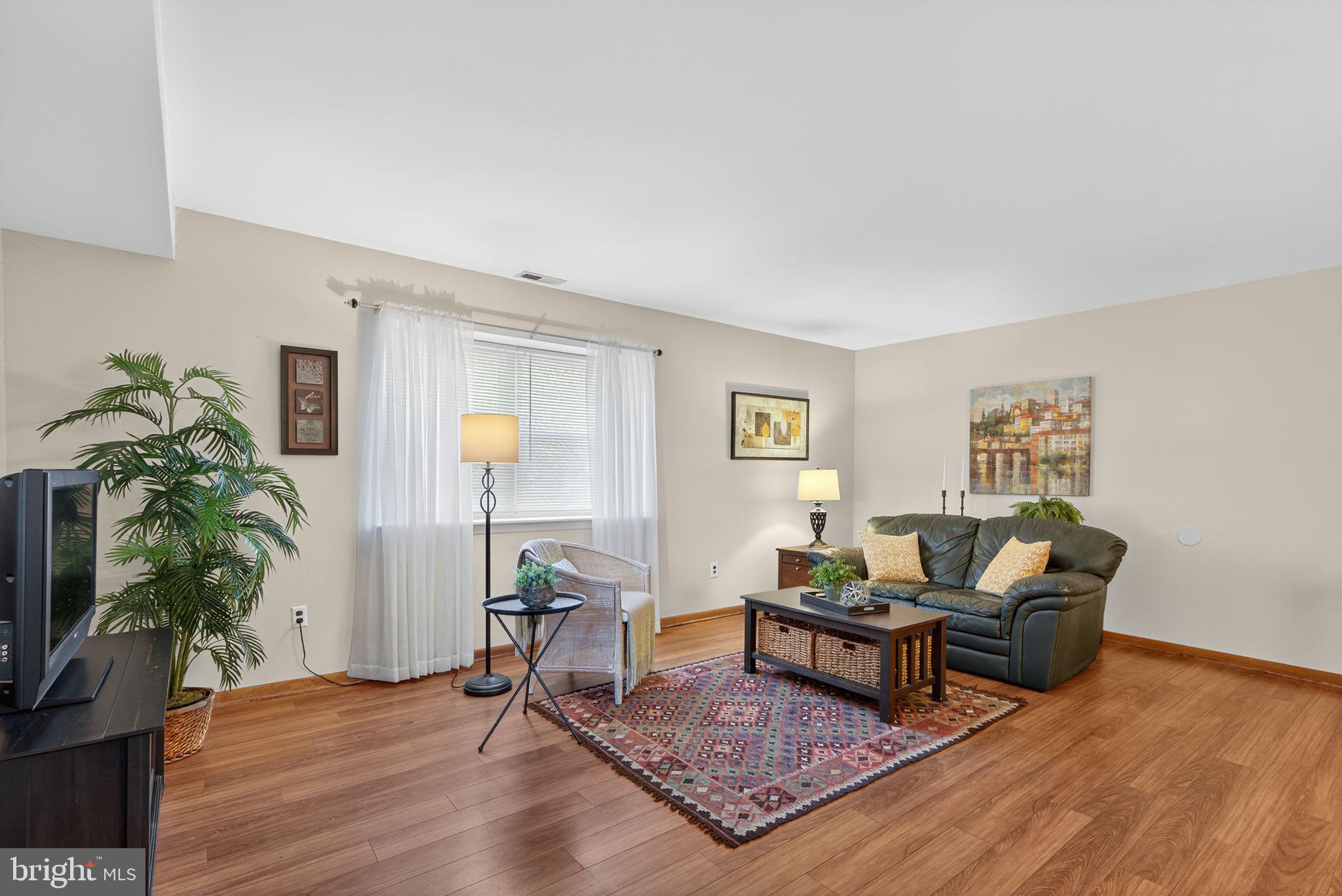 1398 ARUNDEL WAY