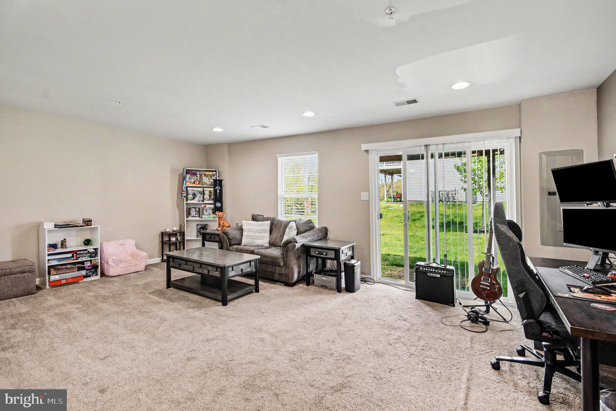 413 ARBOR BOULEVARD