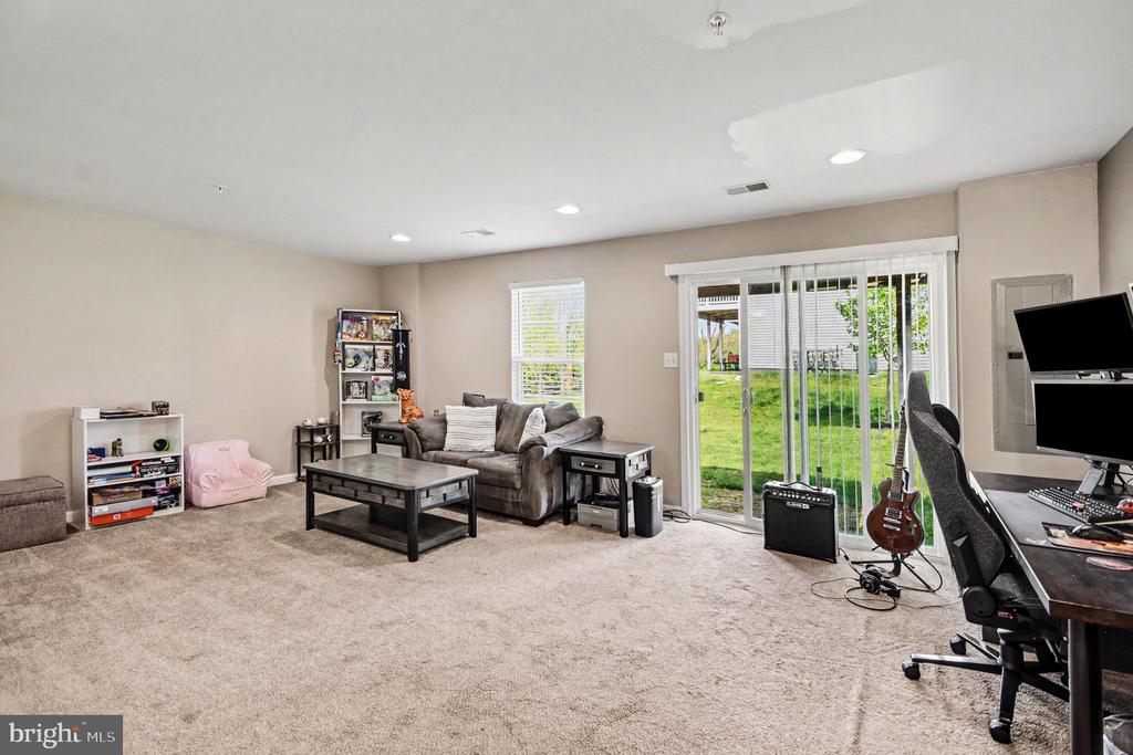 413 ARBOR BOULEVARD