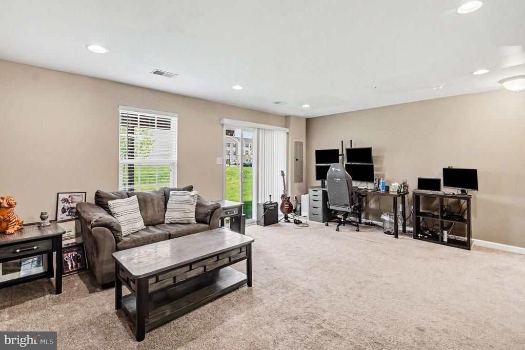 413 ARBOR BOULEVARD