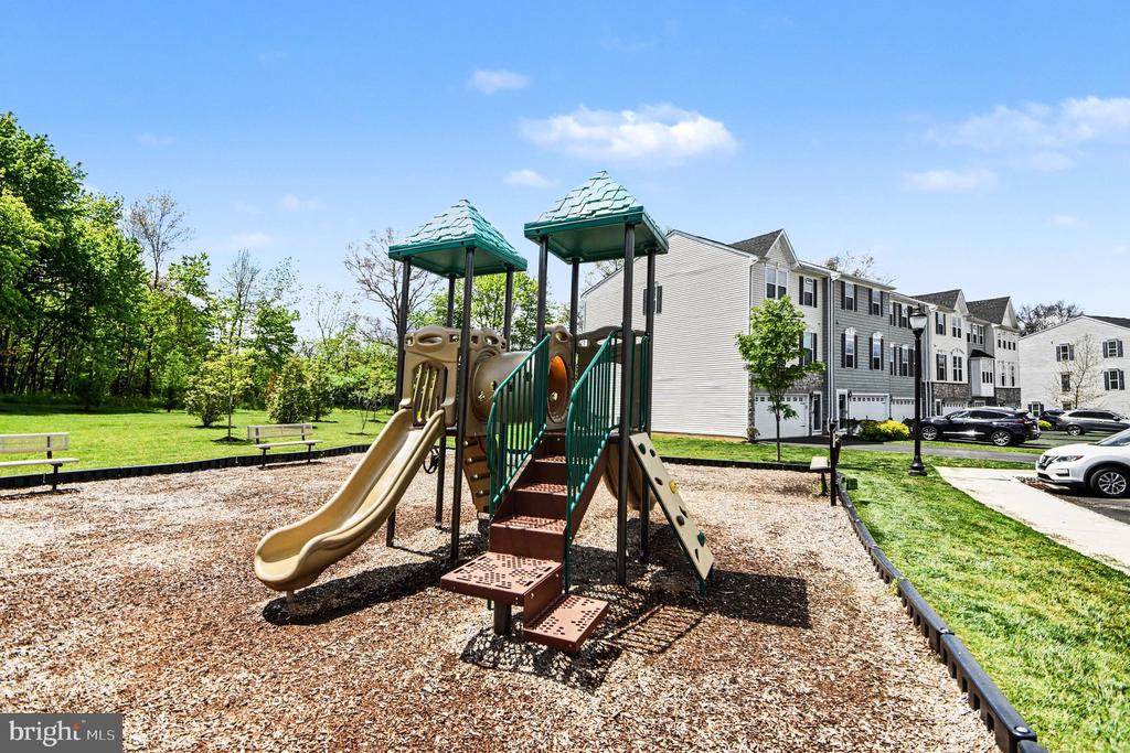 413 ARBOR BOULEVARD