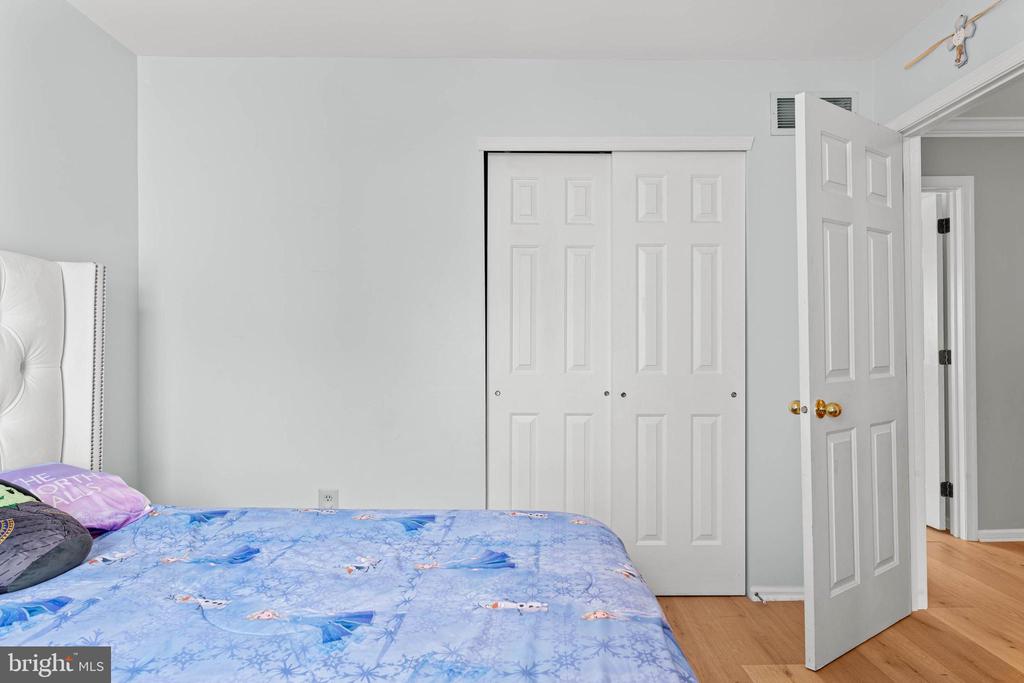 807 SHERRICK COURT