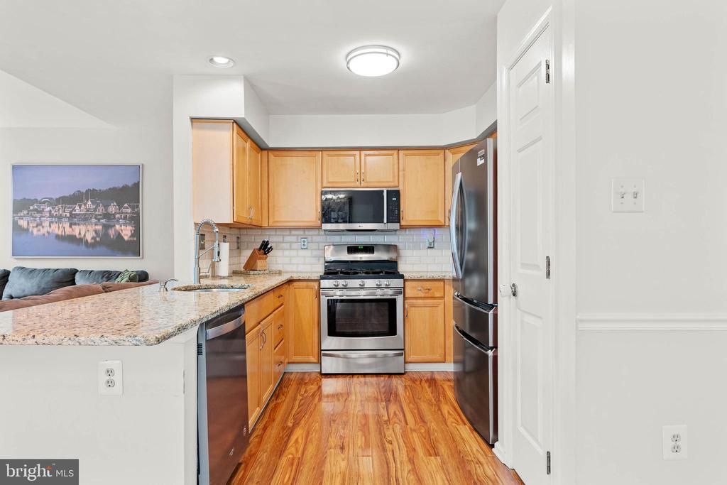 807 SHERRICK COURT