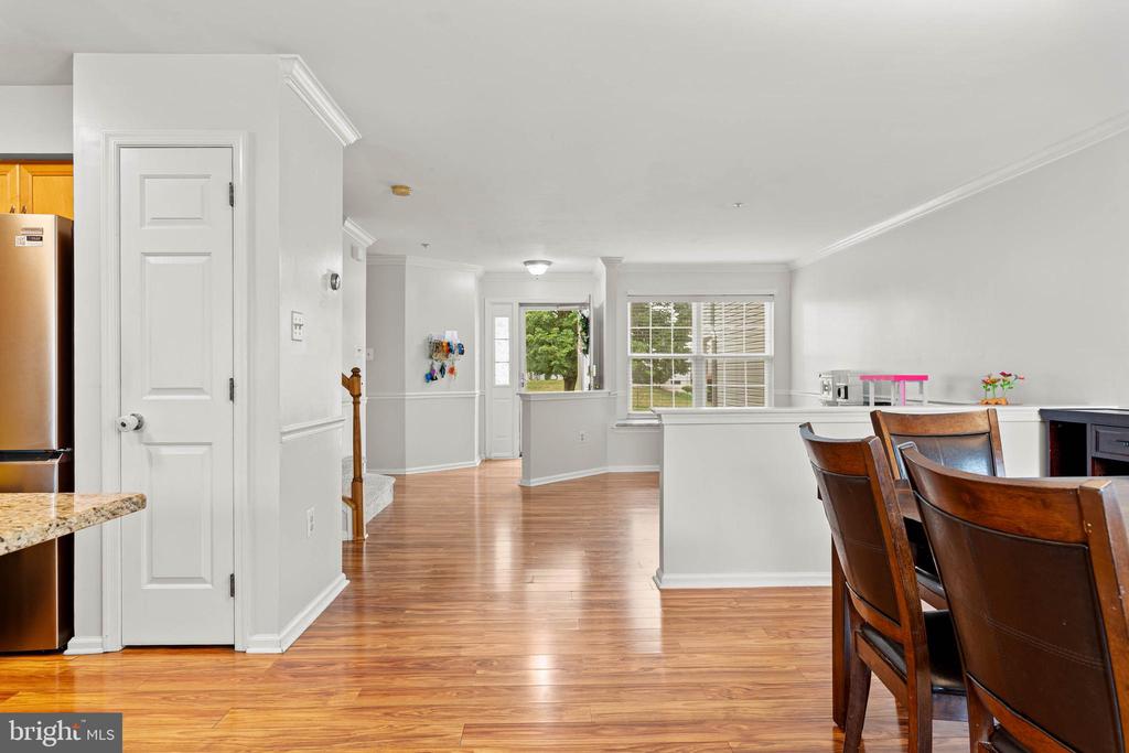 807 SHERRICK COURT