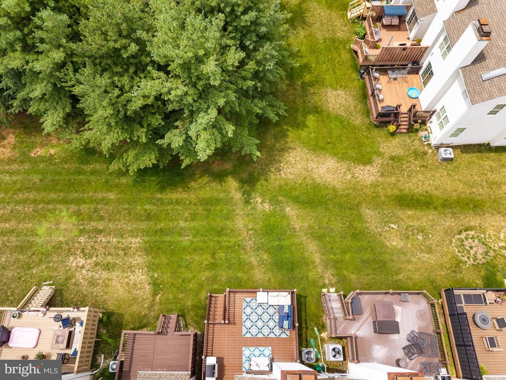 807 SHERRICK COURT