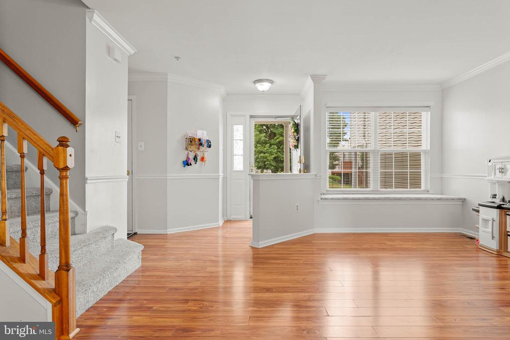 807 SHERRICK COURT