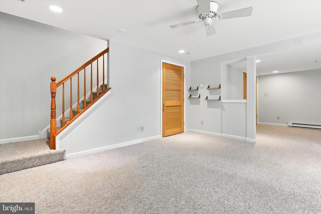 2009 CREEKSIDE COURT Unit: 28