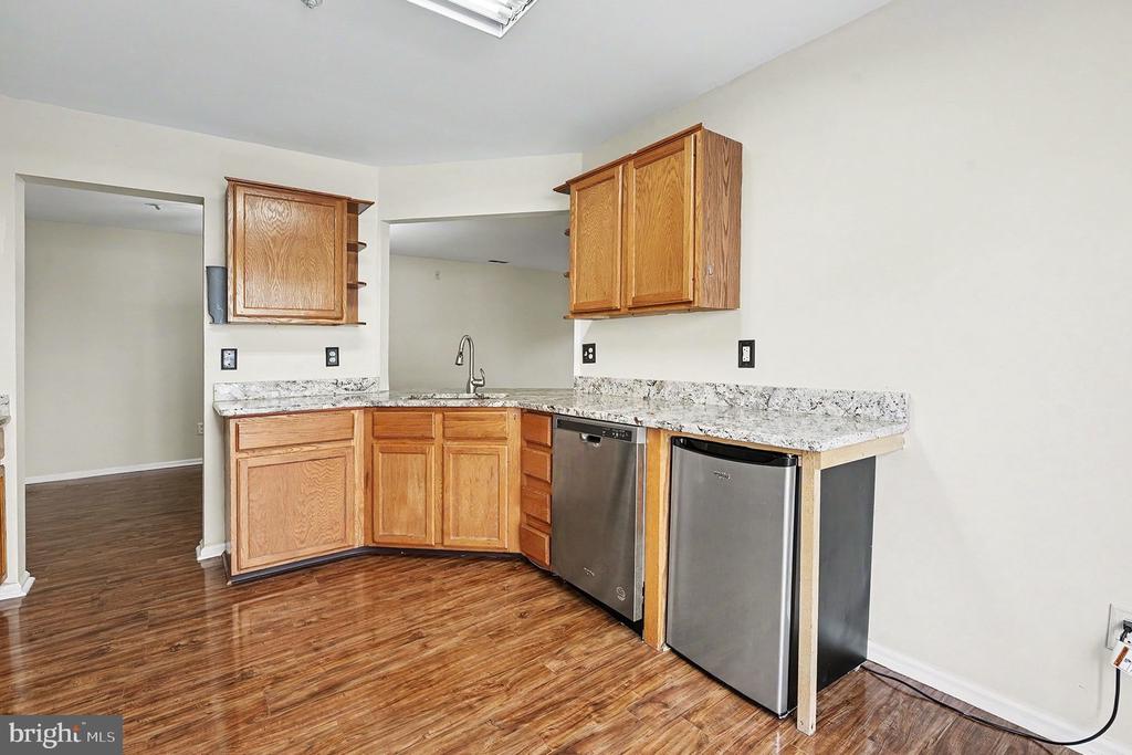 1426 ANGELA COURT