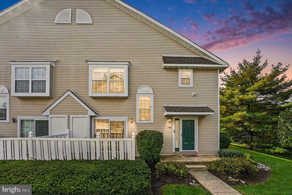 1426 ANGELA COURT