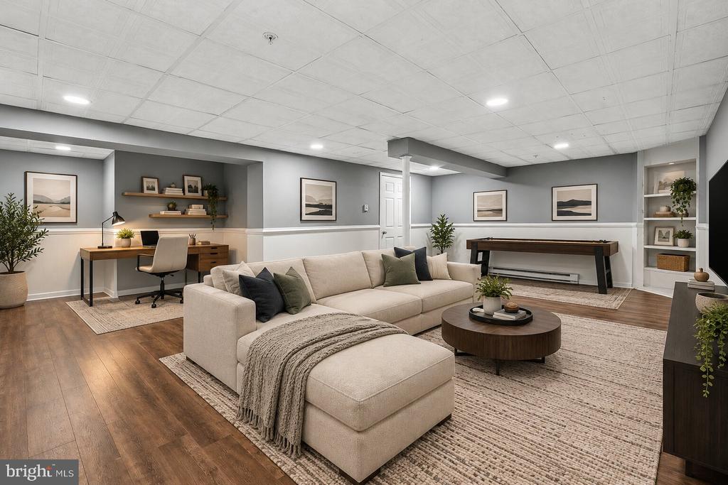 1426 ANGELA COURT