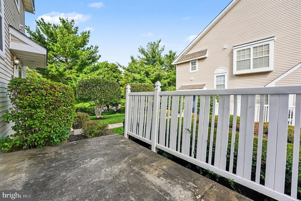 1426 ANGELA COURT