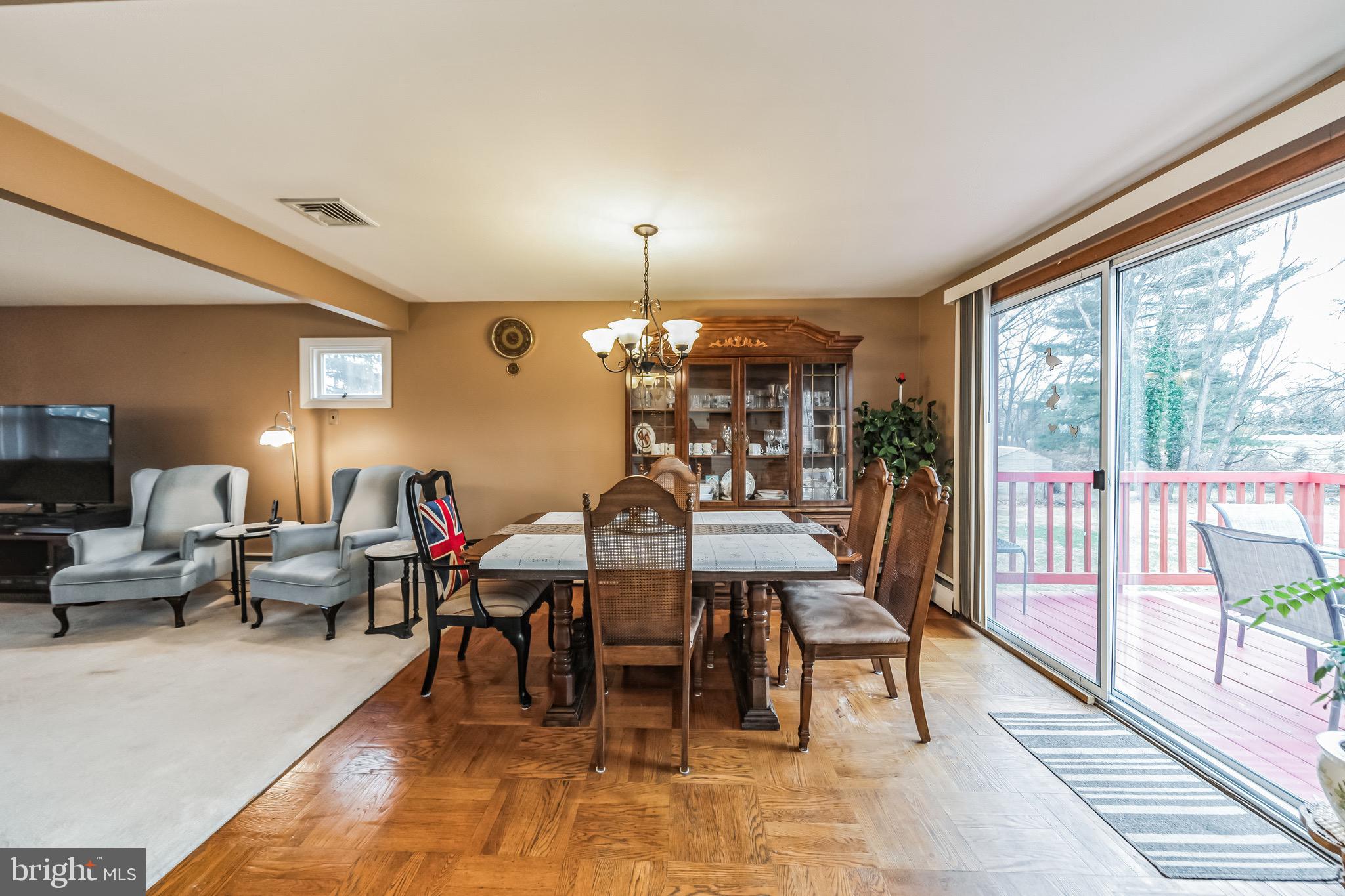 1319 VERONICA LANE